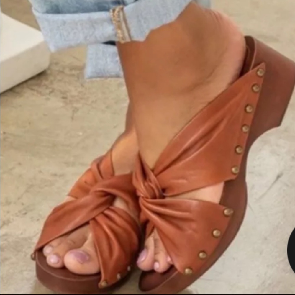 Kelsi Dagger Brooklyn Sprinter Slide Sandals - Picture 1 of 6